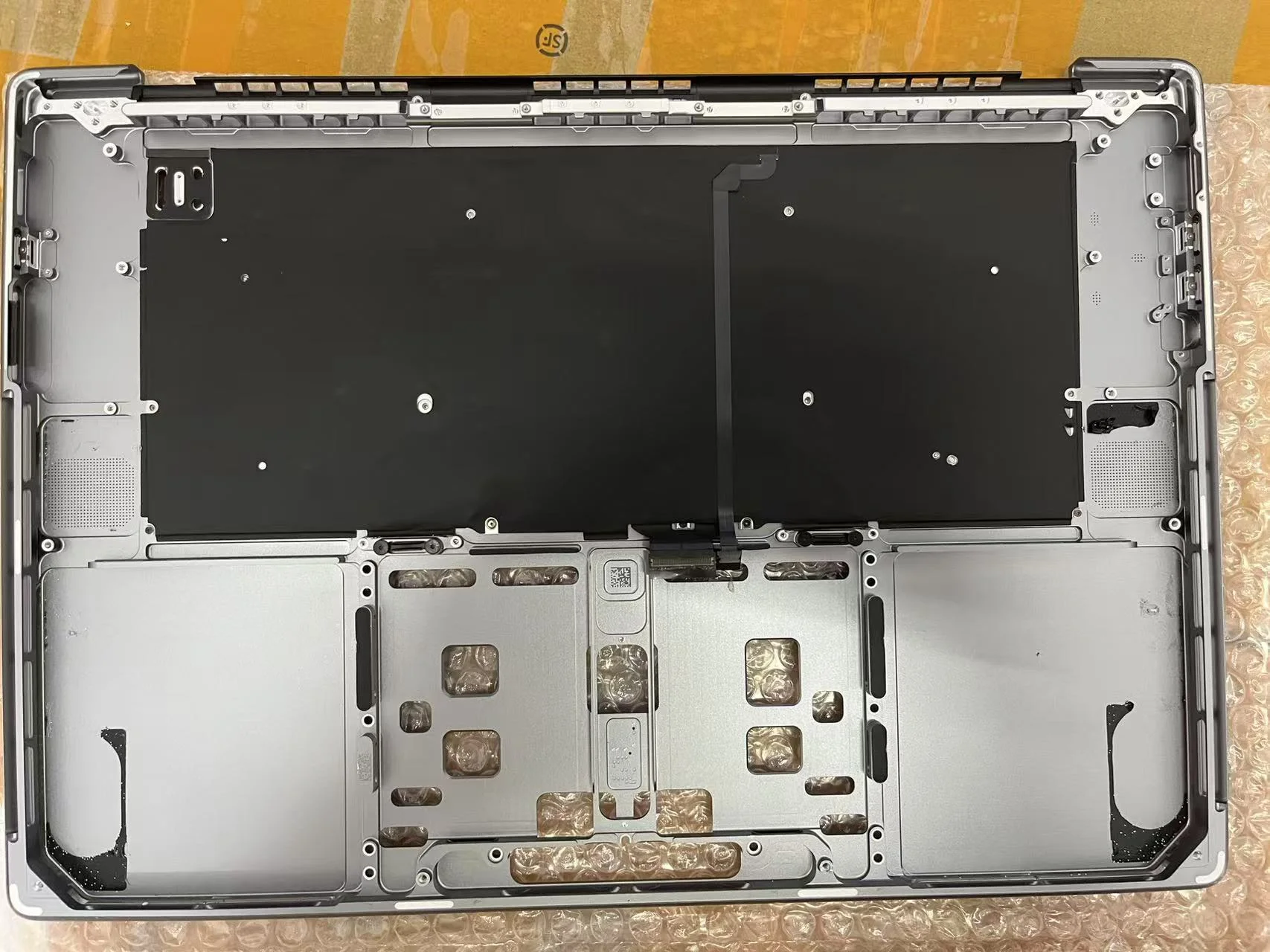 95% nuevo original A2485 A2780 Topcase con retroiluminación del teclado de EE. UU. para Macbook 16,2 "M1 Retina Palmrest US - imagen 2