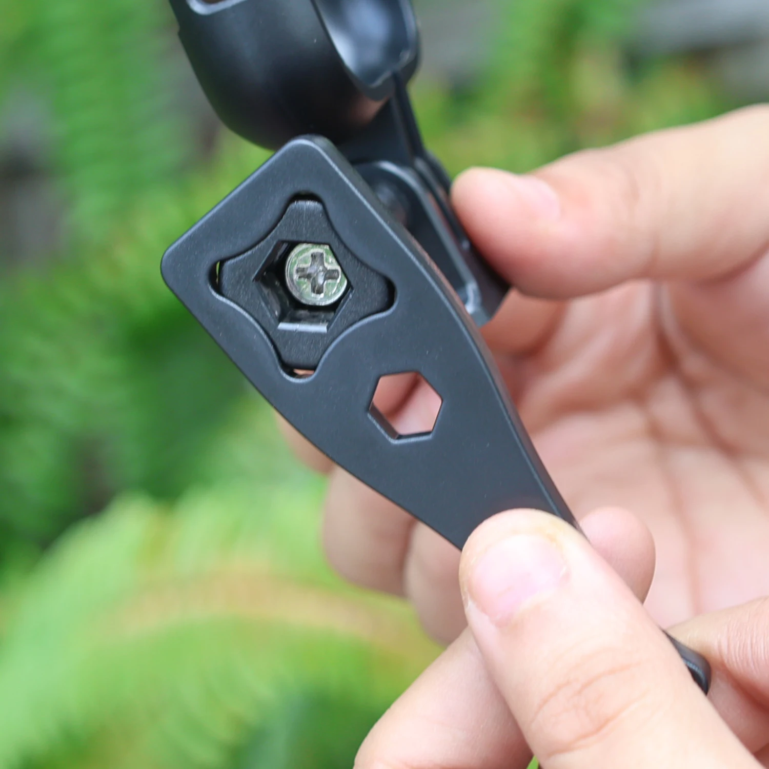 Llave de tornillo de cámara para DJI Action 4 3 GoPro Hero 13 12 11 Insta360 X5 cámaras de acción apriete perilla tuerca llave de tornillo - imagen 2