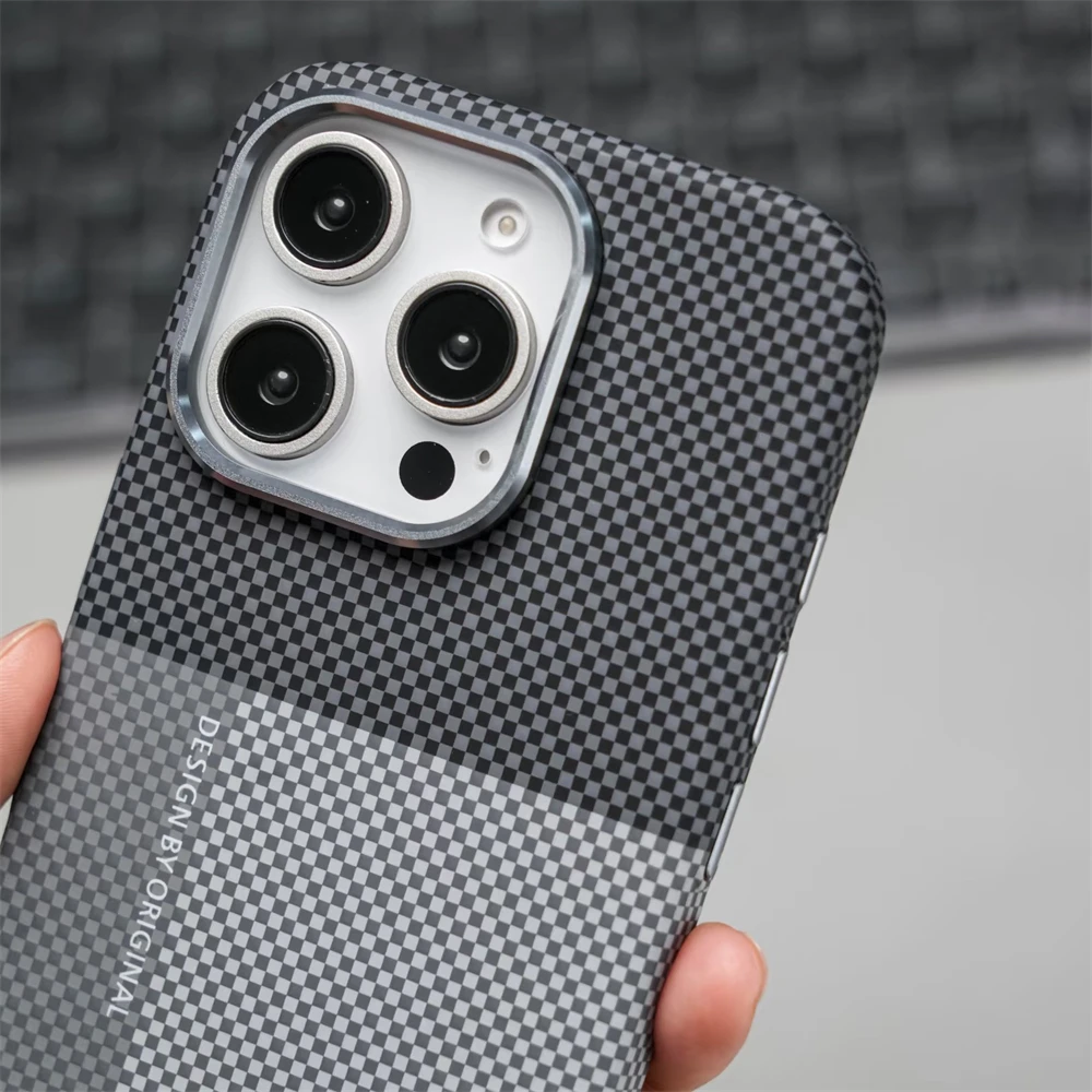 Hit Color textura de fibra de carbono MagSafe funda de teléfono para iPhone 17 16 15 14 Pro Max lente de aleación de carga inalámbrica cubierta dura esmerilada - imagen 5