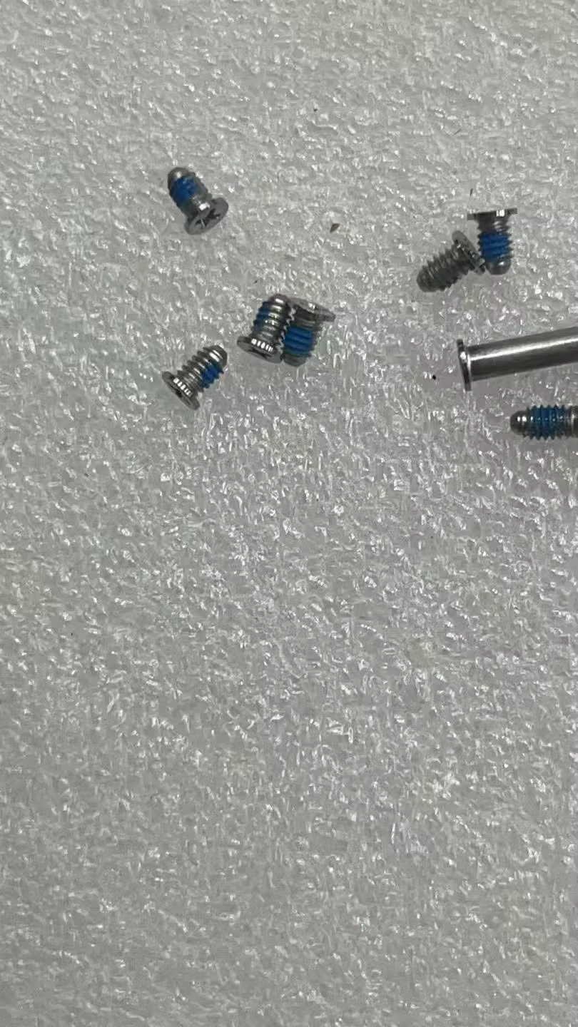 MacBook Pro Tornillos de Cubierta Trasera - Kit de Reparación Apple - imagen 2