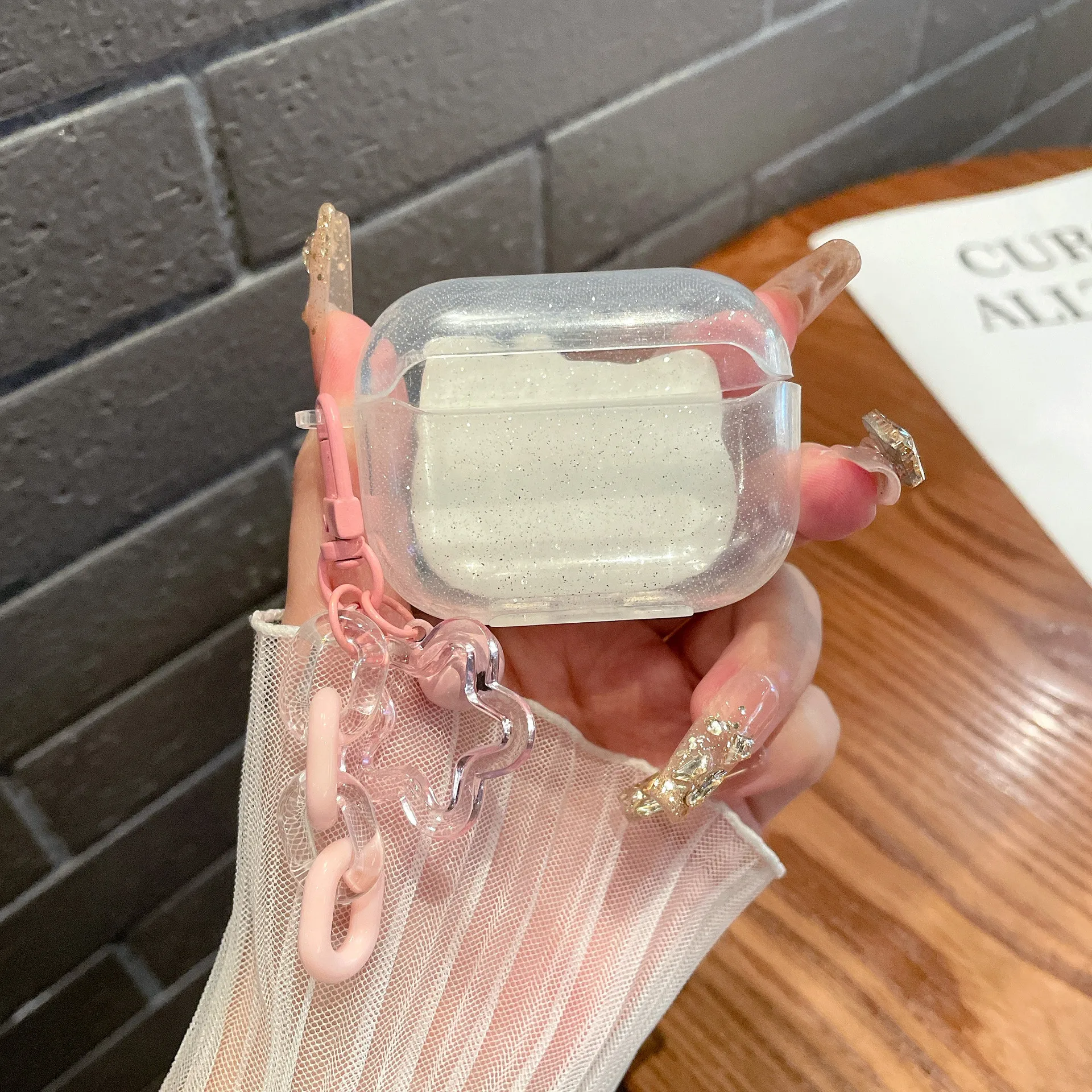 Bonita funda rosa Hello KT Cat para AirPods 4, funda para auriculares de dibujos animados para Airpods Pro2 Pro 3 2 1, funda protectora con llavero - imagen 4