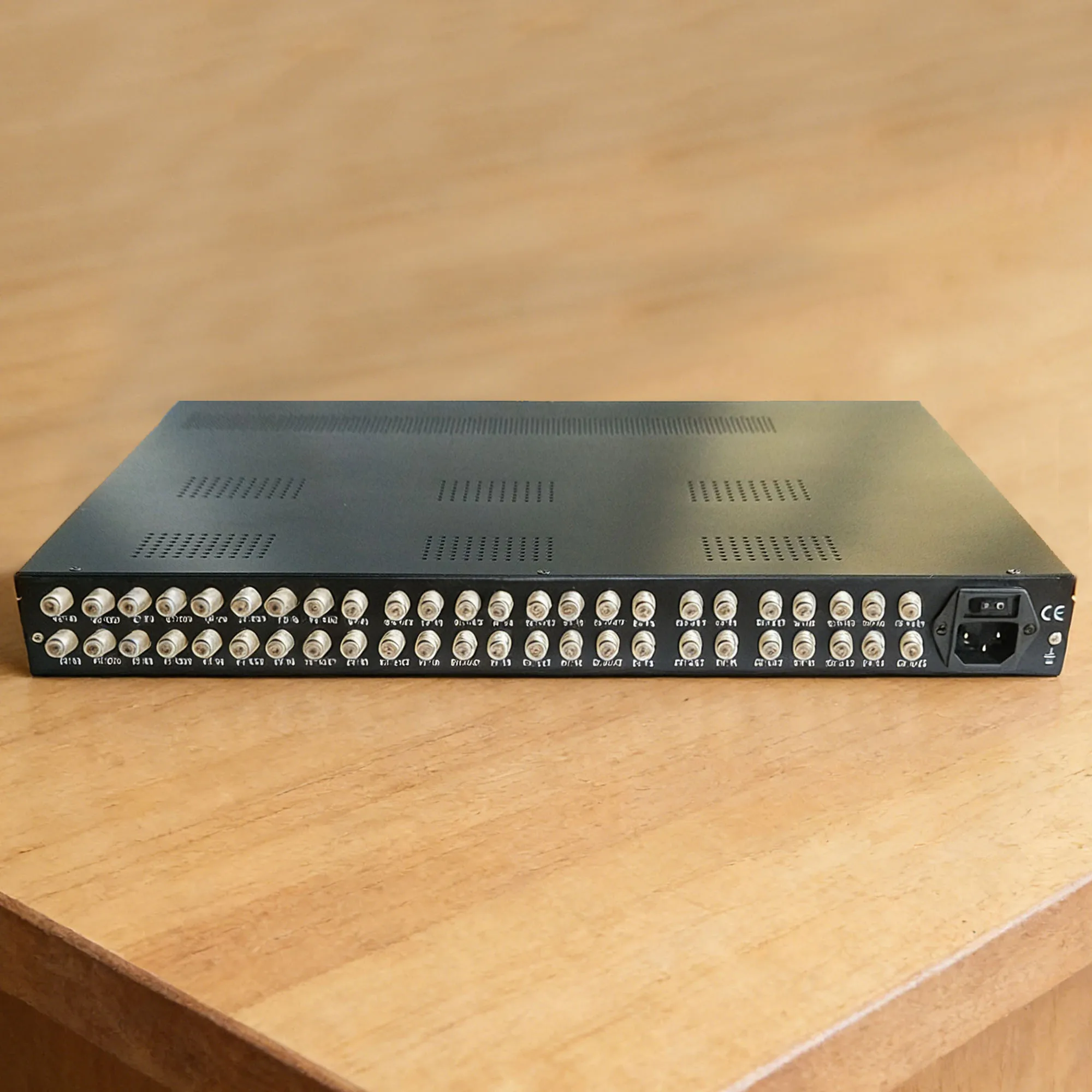 Sintonizador de 24 canales para TV por cable Sintonizador de TV digital frontal digital a IP ASI DVB-S2 DVB-T DVB-C ATSC ISDBT RF a IP Hotel IPTV - imagen 4