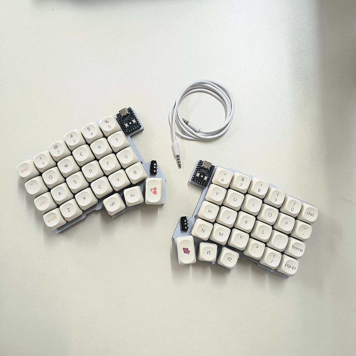 Silakka54 Kit de teclado dividido con cable soporte de intercambio en caliente QMK/VIAL teclado personalizado ergonómico juego de oficina Teclado mecánico dividido
