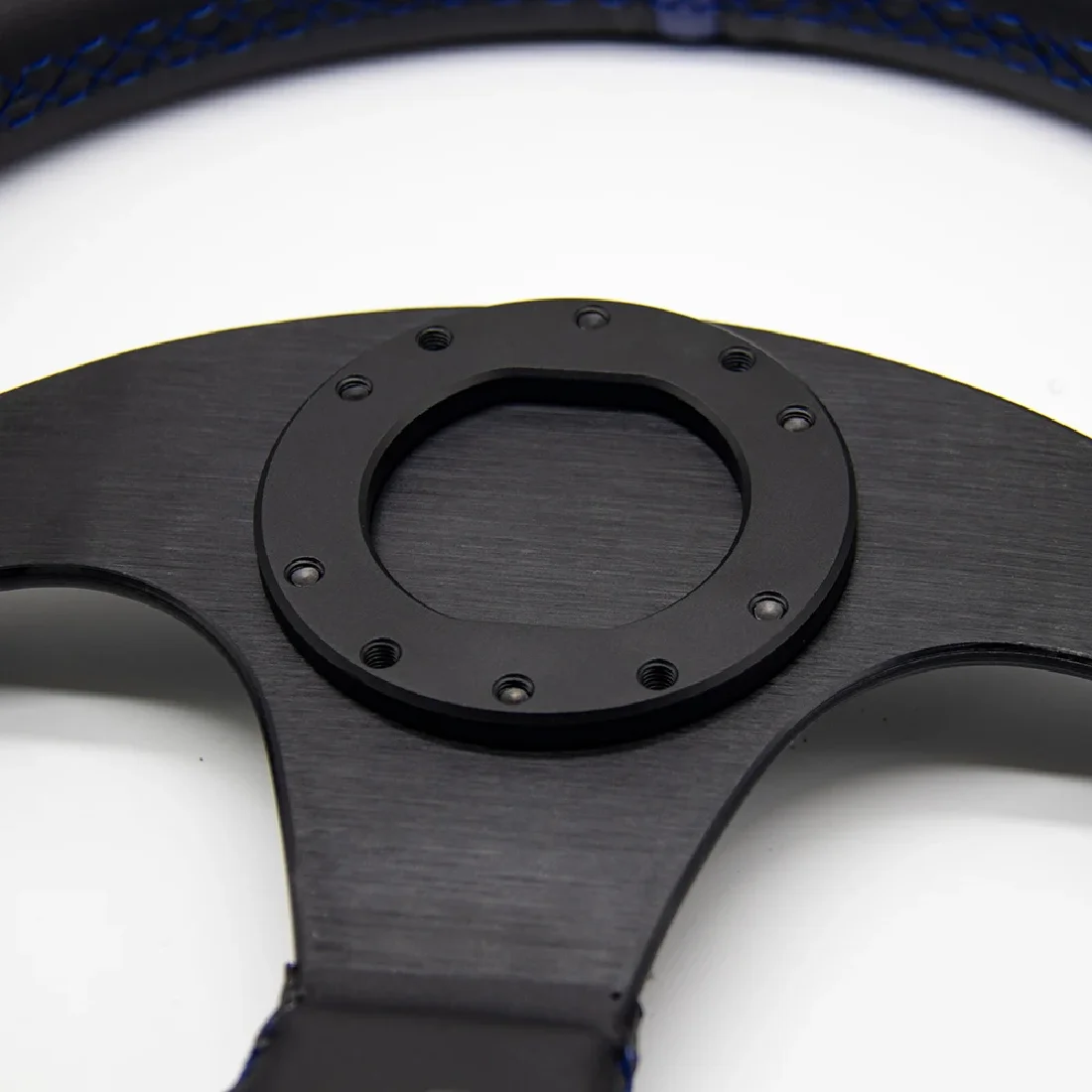 Patrón de perno Simube de 70 mm a placa adaptadora Fanatec QR2 para volantes Material de aleación de aluminio, mecanizado CNC y anodizado. - imagen 3