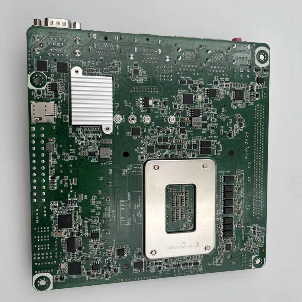 IMB-X1231 Placas base industriales Chipset W680 12.a generación 13.a generación 1700 pines - imagen 2