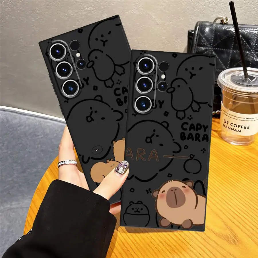 Funda de capibara de dibujos animados para Samsung Galaxy S20 S23 Ultra S21 FE S25 Edge S24 Plus, funda de teléfono suave negra - imagen 2