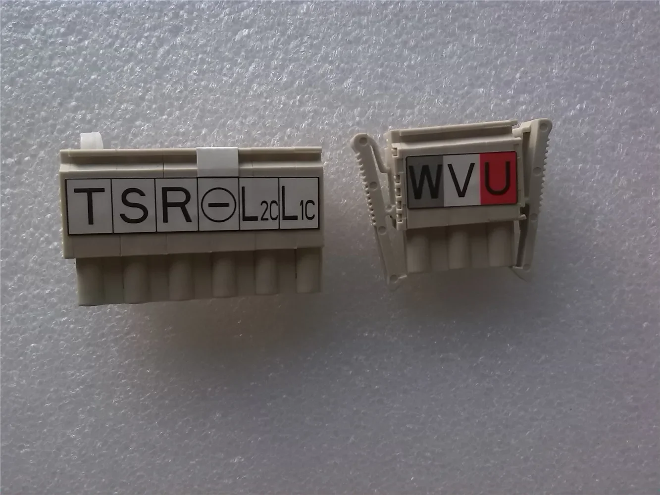 Servocontrolador Serie A2, enchufe de alimentación de entrada dedicado y enchufe de alimentación UVW, originales y en stock - imagen 2