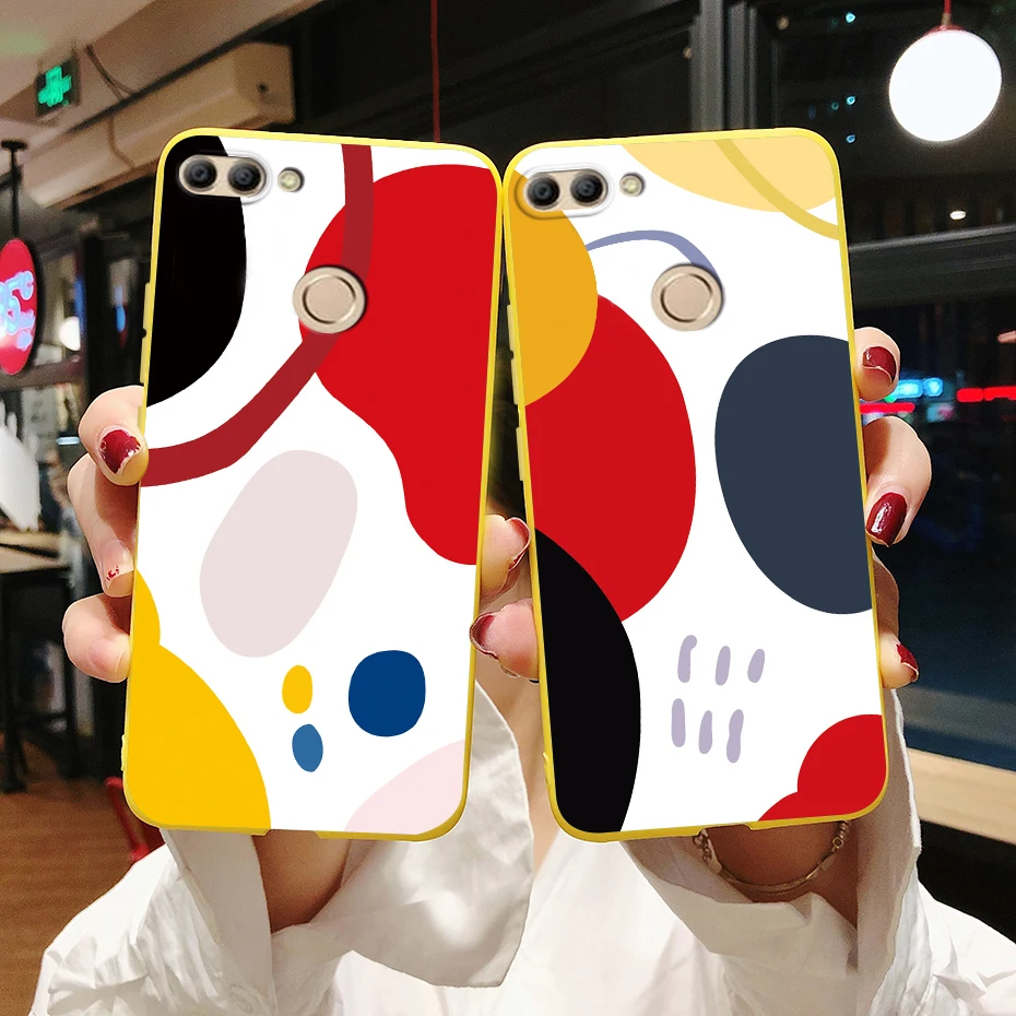 Huawei Y9 2018 Funda Silicona Trasera Astronauta - imagen 3