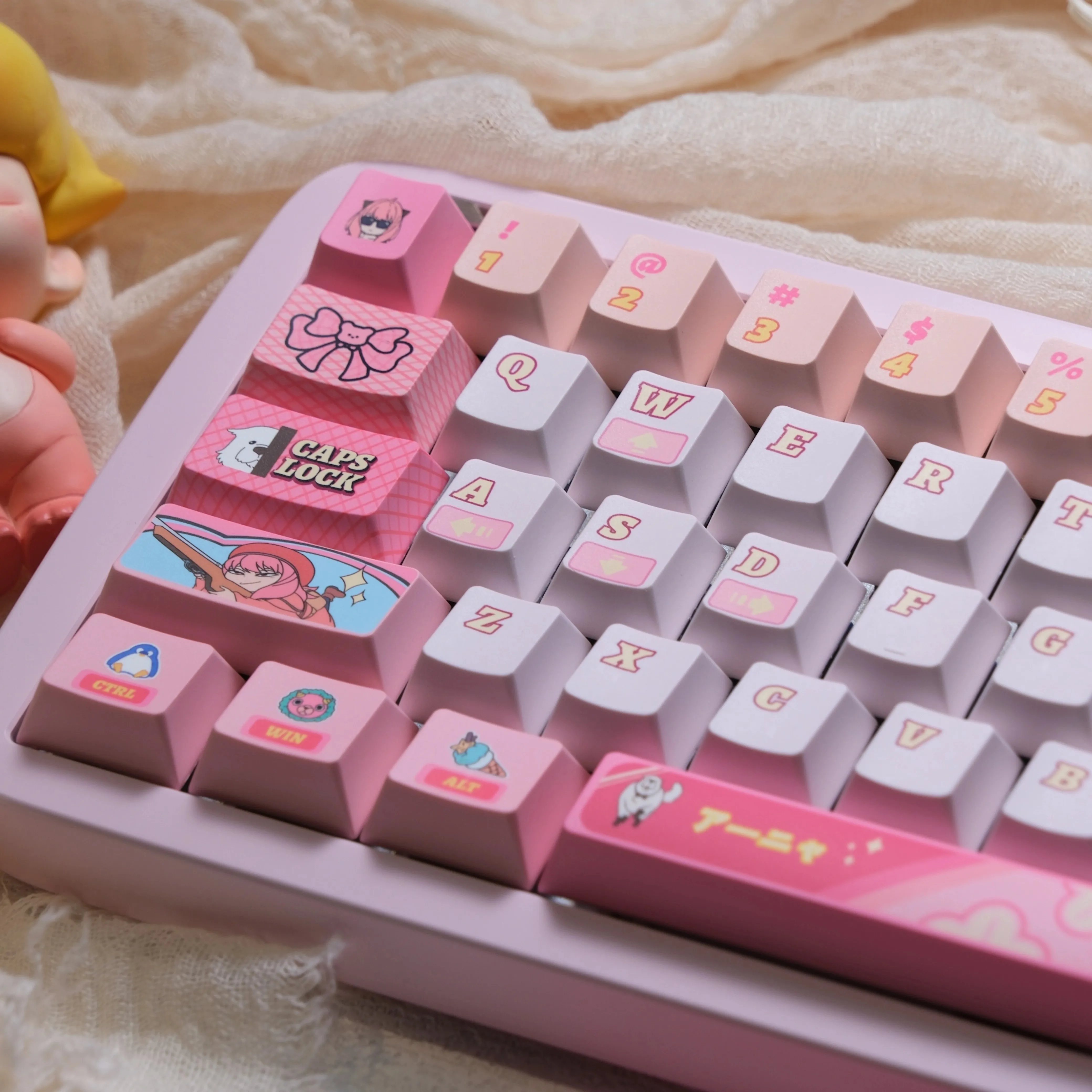 Teclas temáticas de Anime Anya Forger, bonitas teclas de 146 teclas, teclas de teclado con perfil de cereza, teclas personalizadas PBT DIY para regalos de teclado mecánico - imagen 5