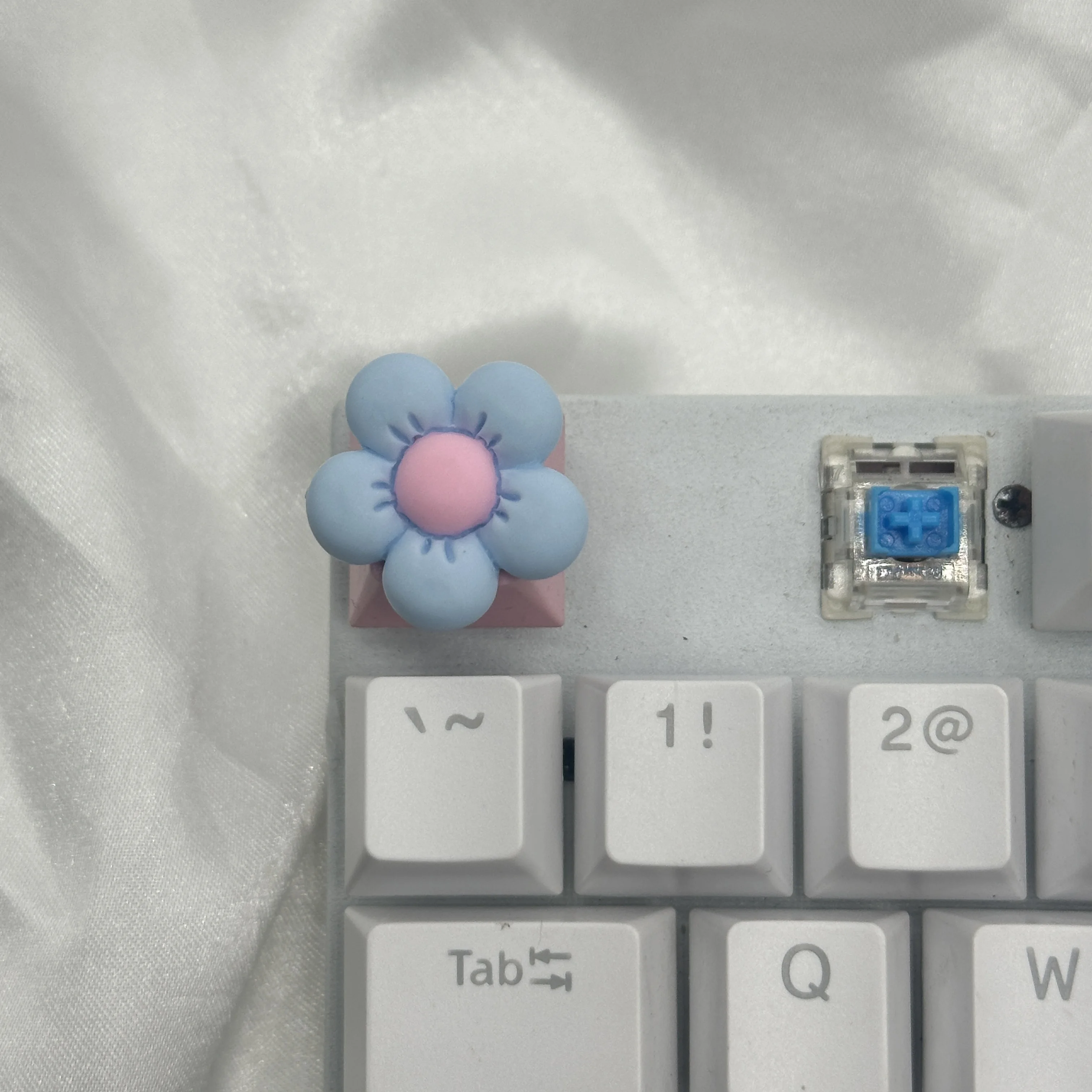 Nuevo teclado mecánico de eje transversal rosa púrpura flor transparente de alta calidad con teclas reemplazadas altura R4 - imagen 3