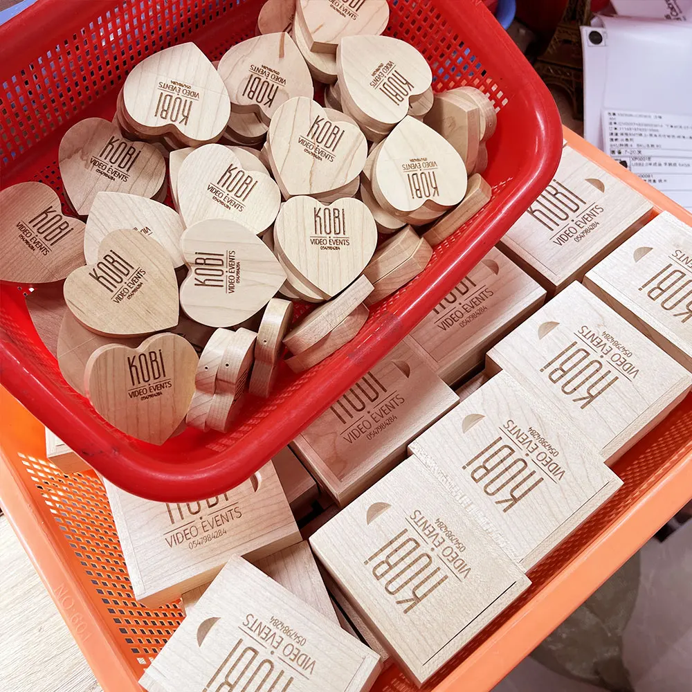 50 unids/lote de unidades Flash USB 2,0 con forma de corazón de madera, 128GB, llavero con logo personalizado gratis, unidad de bolígrafo 64GB 32GB, regalo de negocios, memoria USB - imagen 5