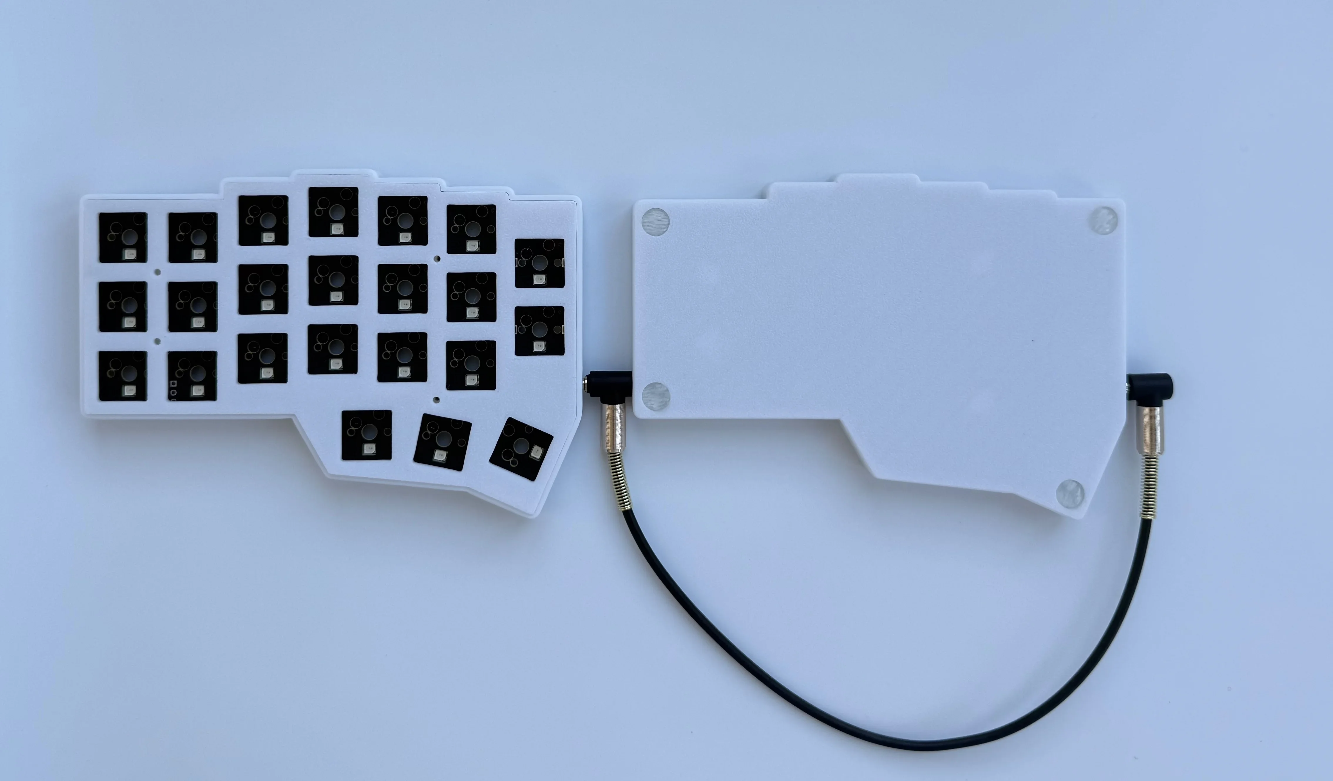 Corne Crkbd V4.1 teclado dividido personalizado RGB intercambio en caliente con cable Corne Teclado mecánico dividido ergonómico para Vial MX Choc V1 V2 - imagen 3