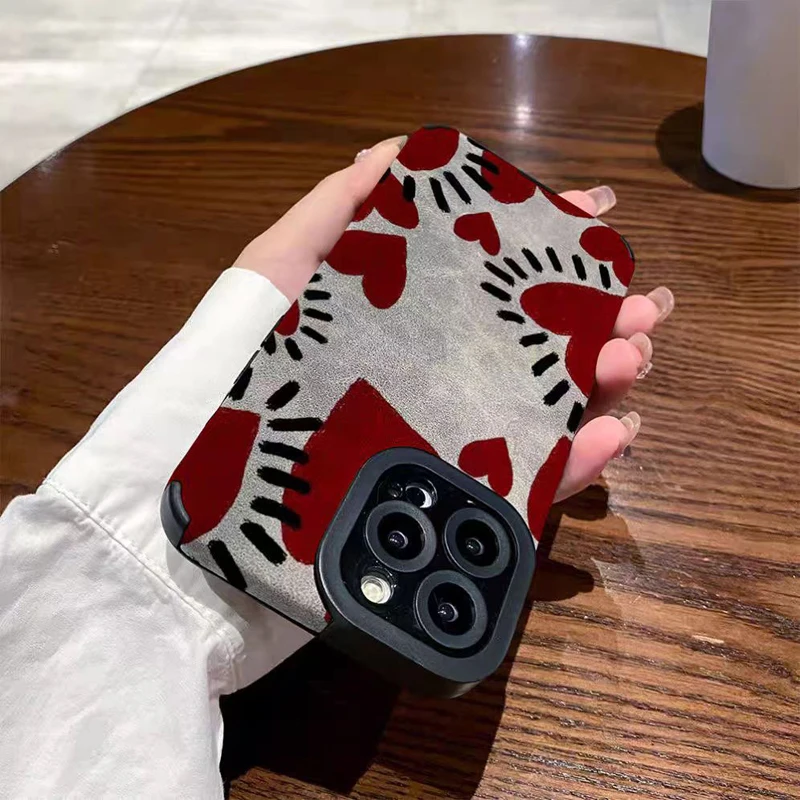 Funda de silicona de cuero gris con corazón de amor rojo para Samsung Galaxy S22 S21 A54 5G A34 A53 A51 A52 A23 A32 A31 A71 A72 A73 A14 A13 A12 - imagen 4