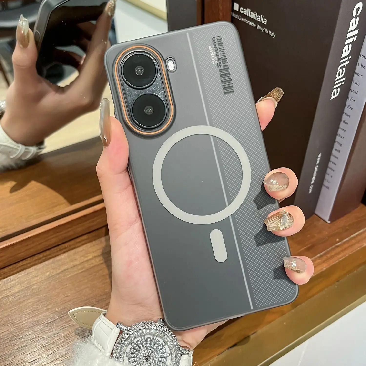 Funda magnética translúcida mate para Xiaomi 15 Poco F7 Ultra X7 Pro Redmi A5 Note 14s 14 para cubierta dura de carga inalámbrica Magsafe - imagen 2