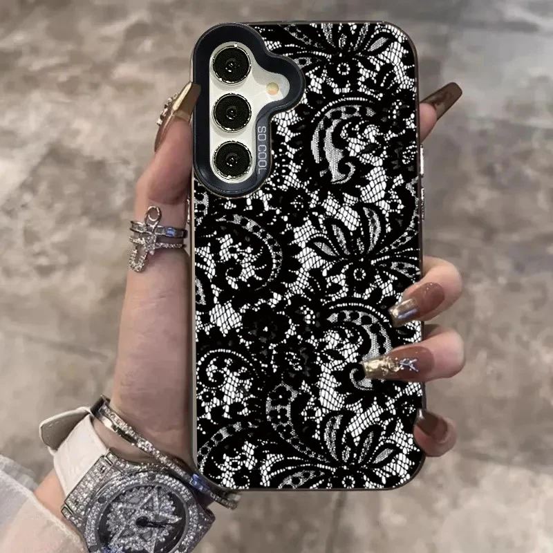 Funda de teléfono láser negra de encaje a la moda para Samsung Galaxy A16 A26 A25 A24 A36 A35 A56 A55 A54 S25 FE S24 Ultra S23 Plus S22