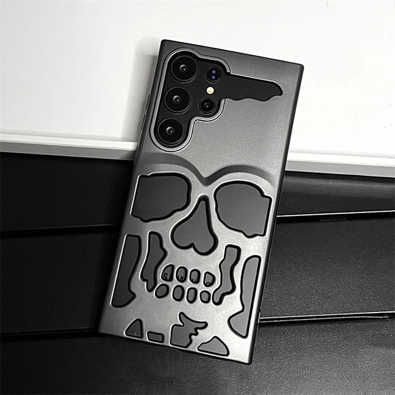 Funda de teléfono con cabeza de calavera hueca mate para Samsung Galaxy S24 S23 Ultra S23 S24 Plus, cubierta trasera dura a prueba de golpes de Color metálico - imagen 4