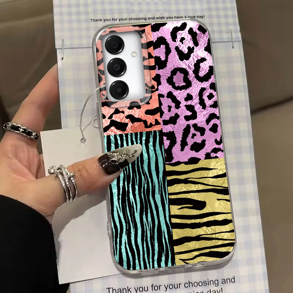 Funda de teléfono con estampado de leopardo púrpura para Samsung Galaxy A55 A07 A17 A56 A36 A26 A16 A53 A06 A14 A24 A34 A54 A15 A12 - imagen 5