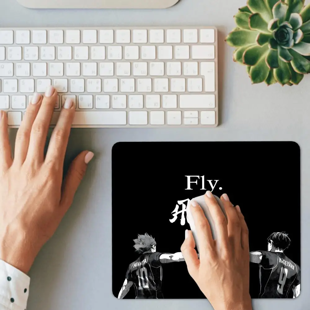 Alfombrillas de ratón de Anime h-haikyuu, bonitas alfombrillas de escritorio, accesorios pequeños negros para juegos, alfombrilla para ratón, superficie de jugador para ratón de ordenador - imagen 3
