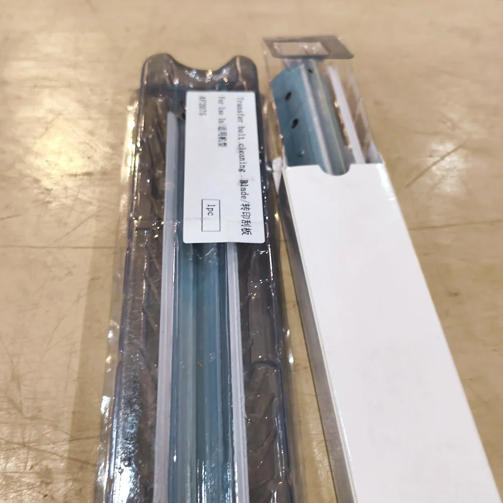 AD04-1140 AD04-1126 hoja de limpieza de tambor OPC hoja de correa de transferencia para Ricoh Aficio 2060 2075 1075 2051 MP 7500 7502 8000 8001 9001