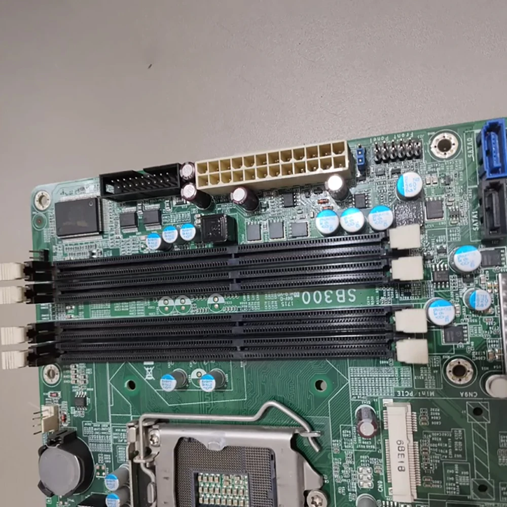 SB300-C para puertos de red duales de la placa base industrial DFI SB300 - imagen 4