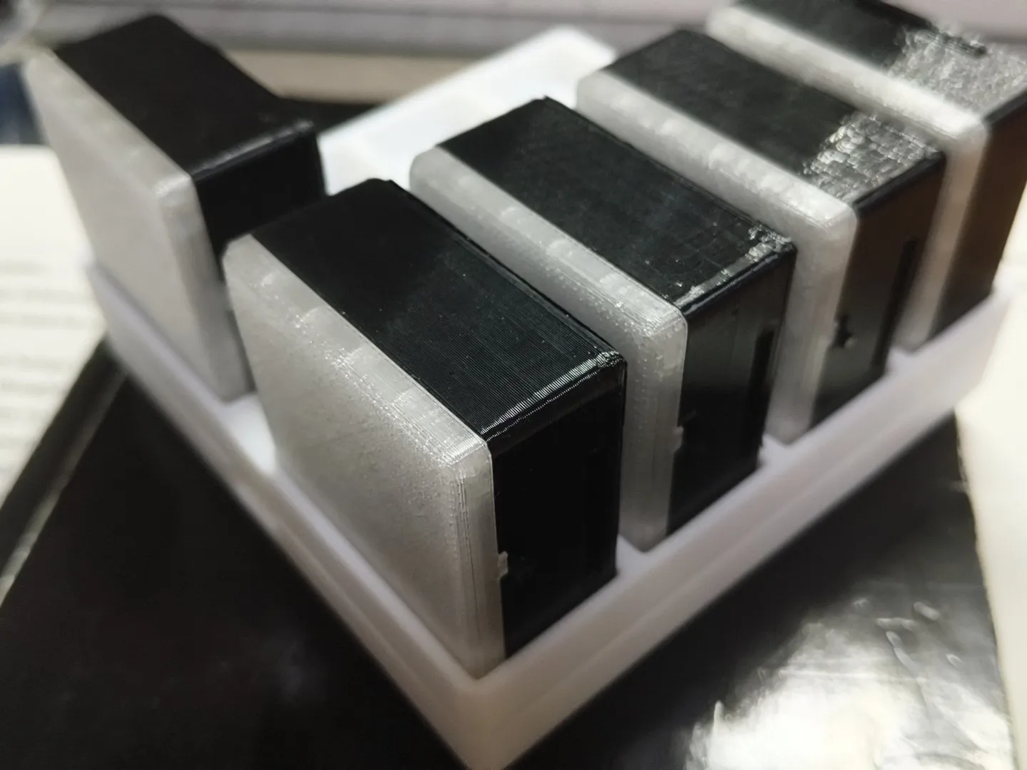 SlimeVR Kit de seguimiento de cuerpo completo: 6 rastreadores con base de carga, sensores ICM45686, batería de 8H para SteamVR - imagen 2