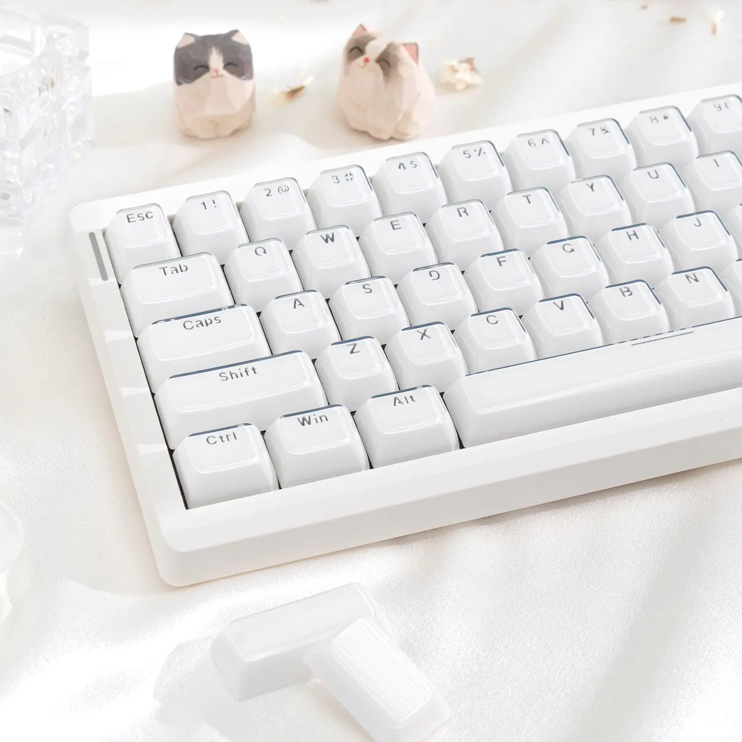 136 teclas blanco translúcido claro brillo a través de teclas ABS perfil ASA Jello Crystal PC teclas para interruptores MX teclado para juegos - imagen 4
