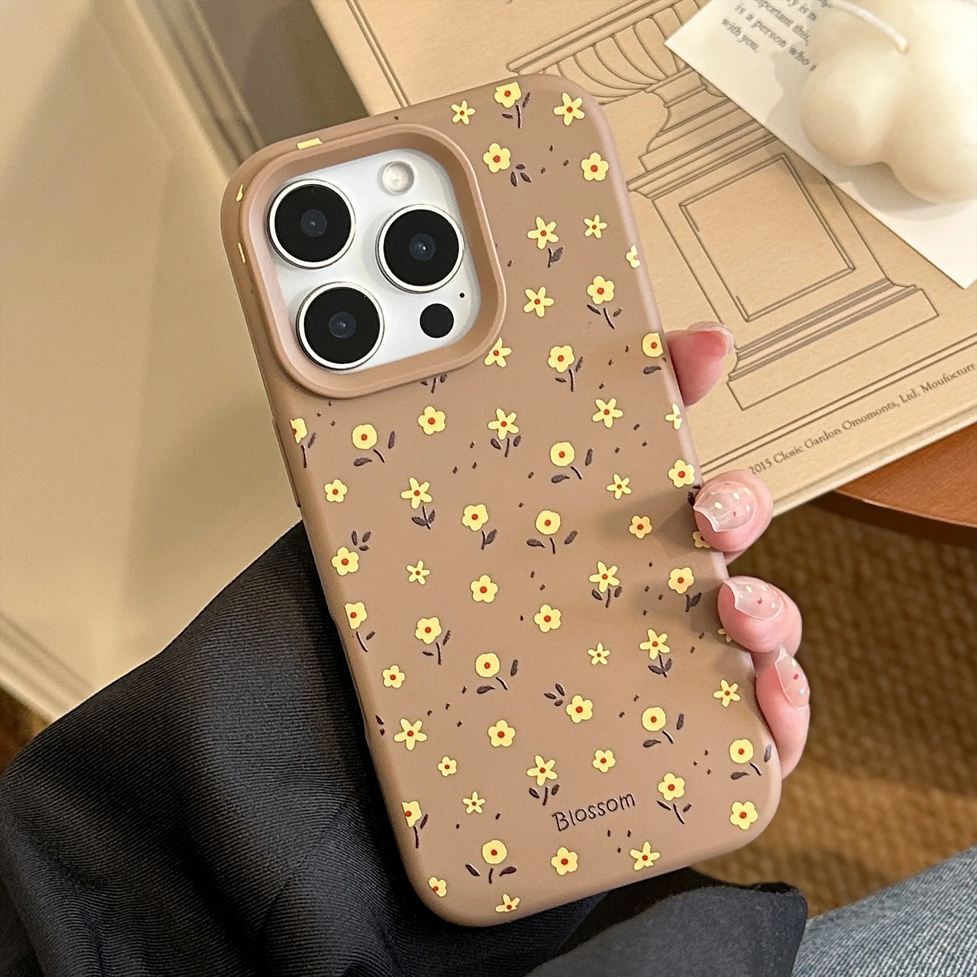 Bonita funda de teléfono Floral para iPhone 17 16 15 14 13 12 Pro Max 11 funda de teléfono suave a prueba de golpes para niñas con estampado de flores - imagen 5