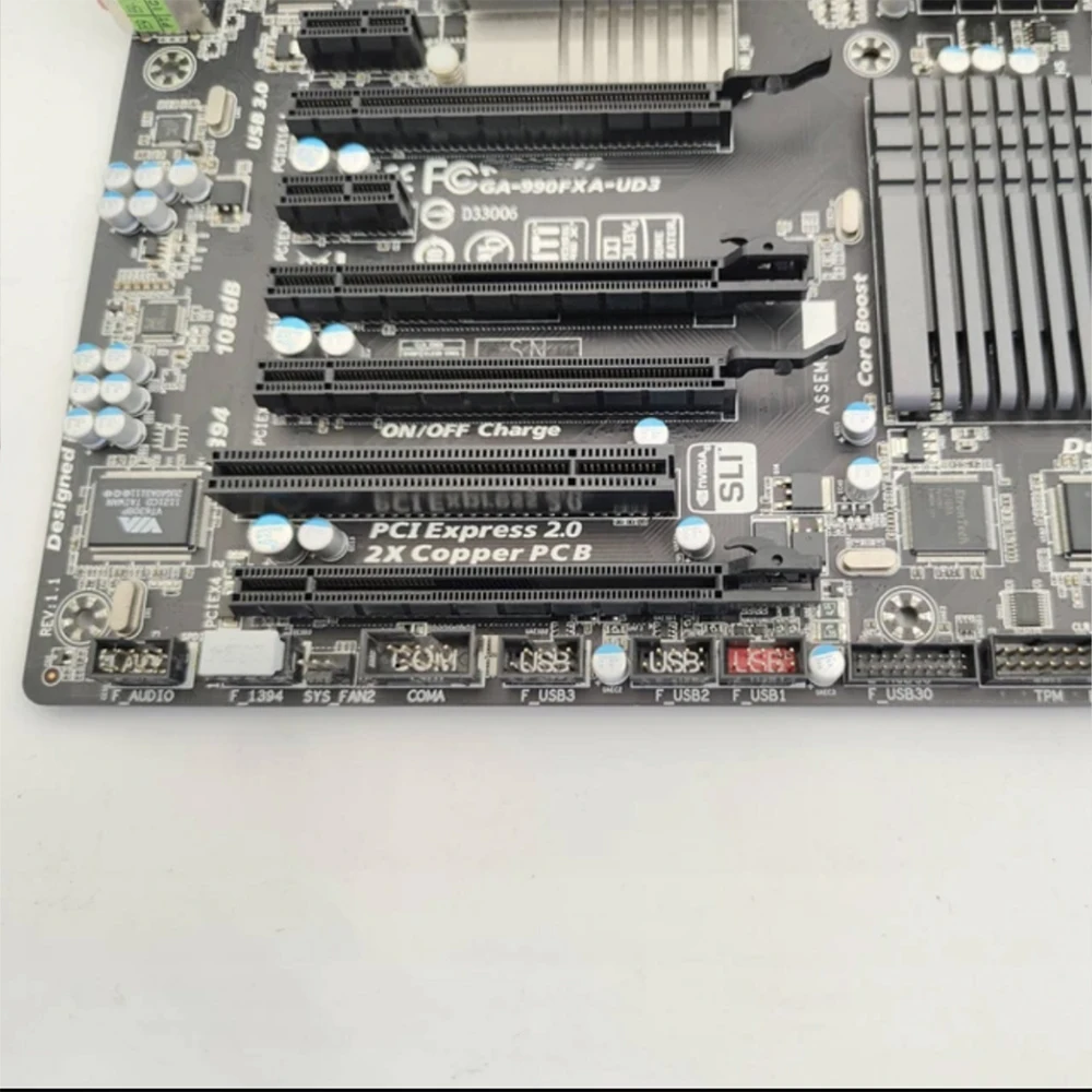 GA-990FXA-UD3 AM3+990FX SB950 4 × DDR3 32GB ATX 6 × SATA Placa base GA-8IPE775-G - imagen 4