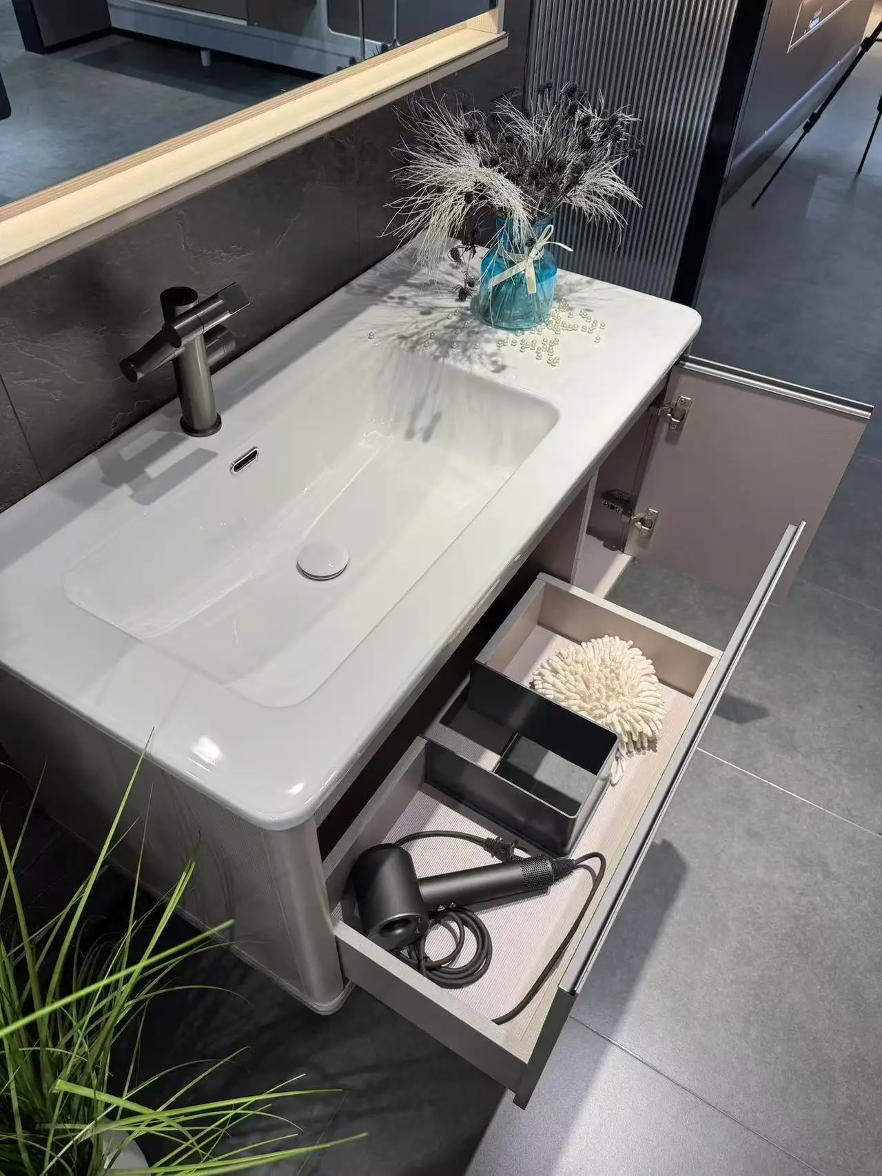 Muebles de baño de diseño moderno, espejo colgante de pared, mueble de baño, juego de espejo de maquillaje para Hotel, apartamento, dormitorio y baño - imagen 5