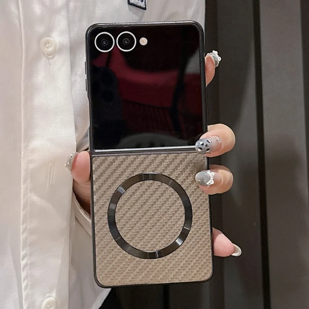 Funda magnética de lujo con diseño de fibra de carbono para Samsung Galaxy ZFlip 7 6 5 4 Z Fold 7 6 5 funda protectora de teléfono con carga inalámbrica