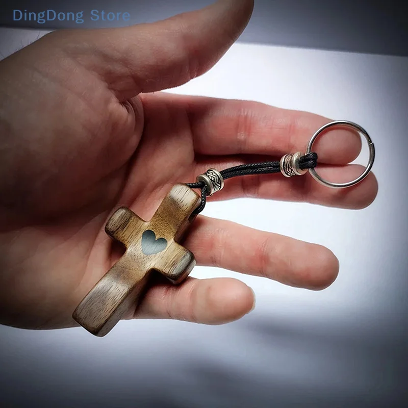 1 pieza de crucifijo de madera, cadena con colgante de amor, llavero de crucifijo hecho a mano de nogal cristiano, llavero de cruces de guardián ajustables - imagen 4