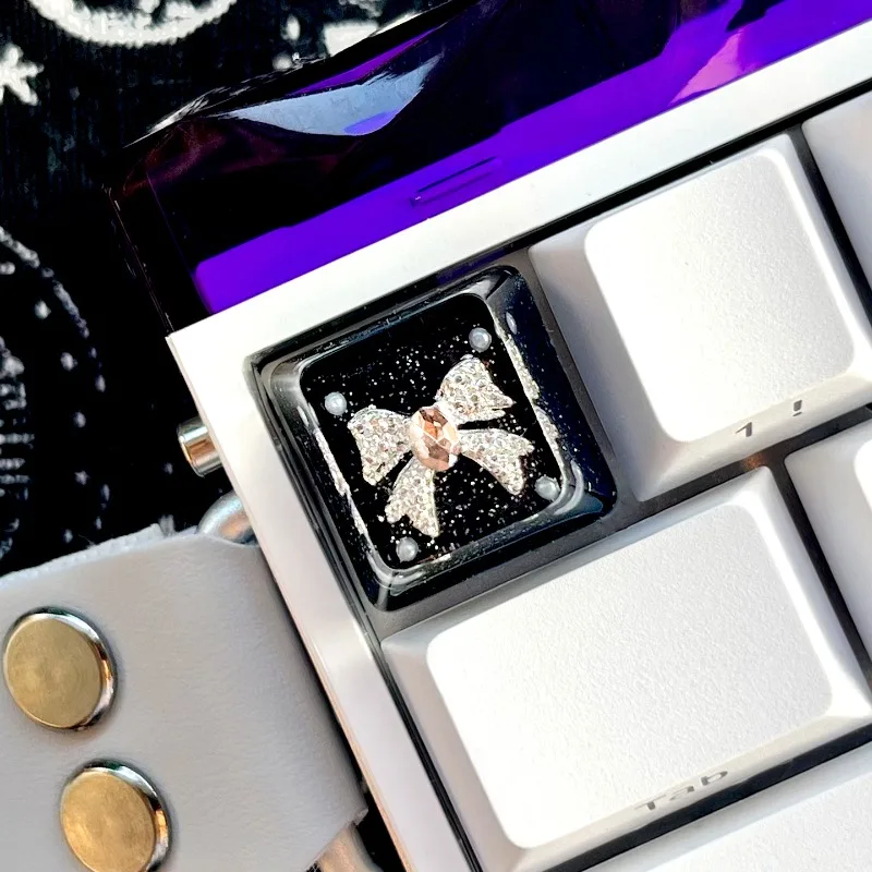 Juego de teclas con tema de mariposa rosa, perfil OEMR4 de fundición de resina, teclas originales hechas a mano personalizadas para teclado mecánico, regalo DIY