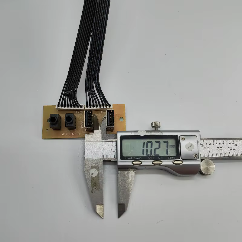 Panel Frontal PC 2x USB 2.0 Audio HD 3.5mm Chasis 65mm - imagen 5