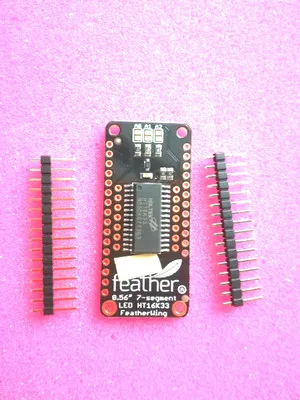 3088 Pantalla de matriz LED de 4 dígitos y 7 segmentos FeatherWing