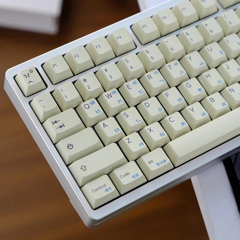 1 Juego de teclas Retro de color blanco leche, teclas coreanas azules con subcama de tinte PBT, teclas a prueba de luz con perfil de cereza para interruptor MX 60 64 87 96 98 - imagen 2