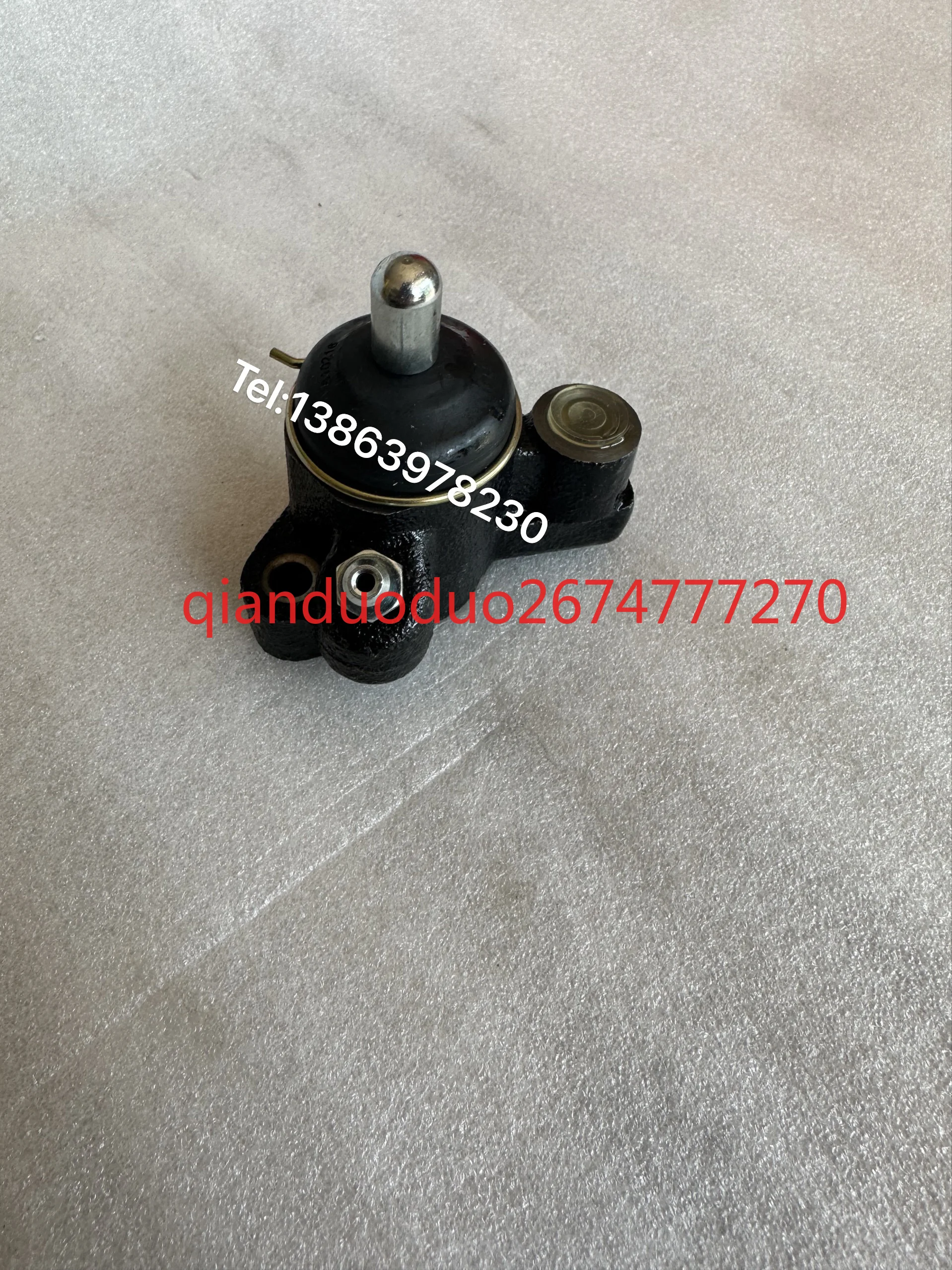 Aplicable a las piezas de carretilla elevadora eléctrica Lizhiyou FBT15P-80 Subbomba de freno Bomba de freno 70002-09120 Spot