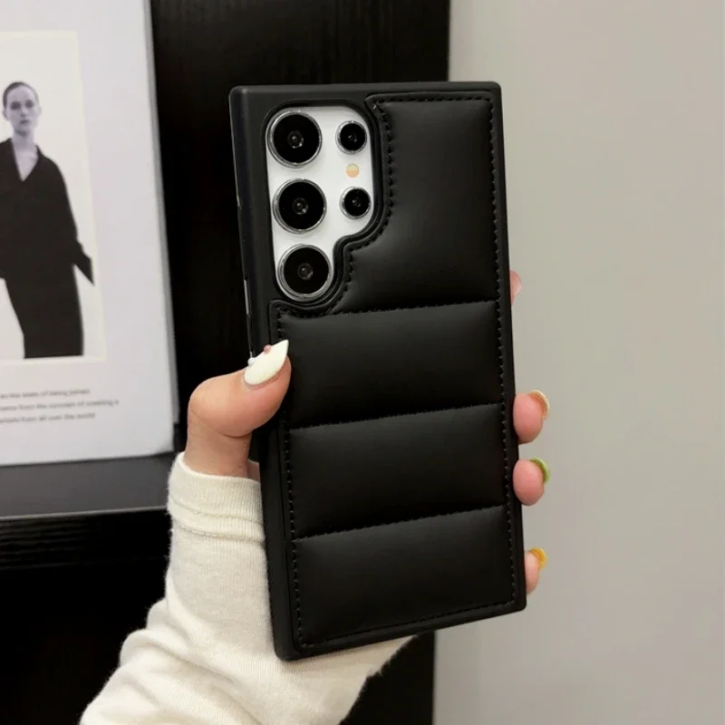 Funda de teléfono acolchada de tela suave de lujo para Samsung S25 S24 S23 S22 Ultra Plus, funda trasera de silicona para Galaxy S25 + Funda - imagen 2