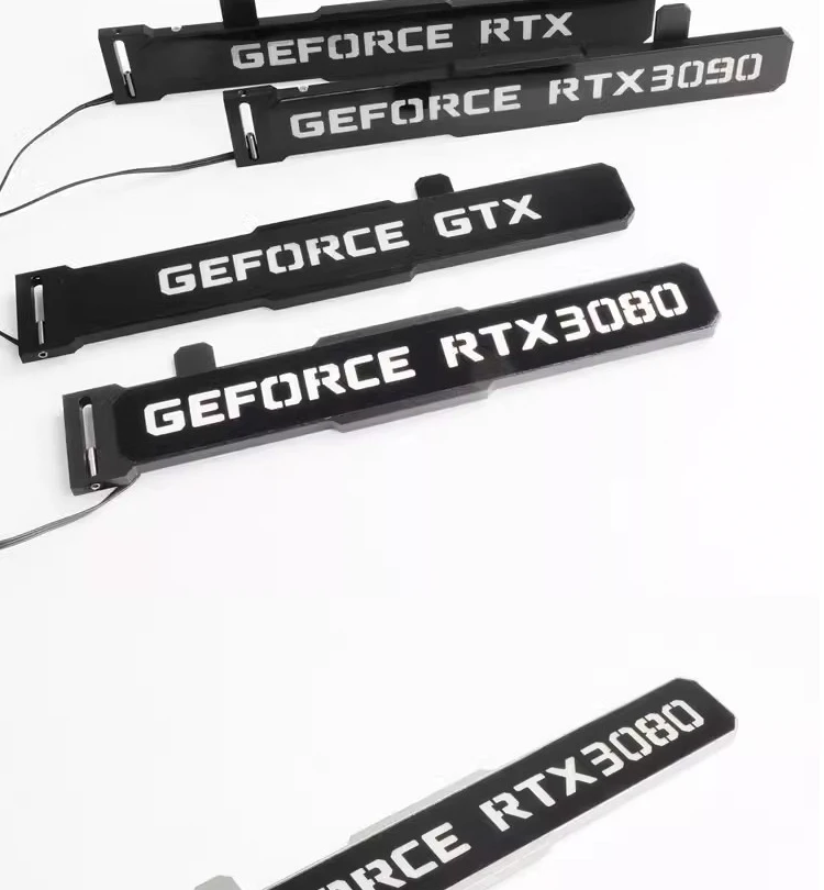 Una fila de letreros en blanco y negro que dicen GeForce GTX 3080