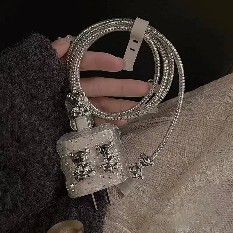 Funda de cargador de oso plateado 3D bonito de Corea para IPhone 11 12 13 14 15 18W-20W Correa de carga cubierta de protección brillante funda de cargador - imagen 4