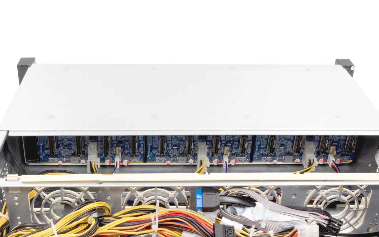 Caja de servidor Hotswap 2U, placa base Nvme integrada de 24 U.2, con interfaz 12xSFF8654-8I y sin fuente de alimentación - imagen 3