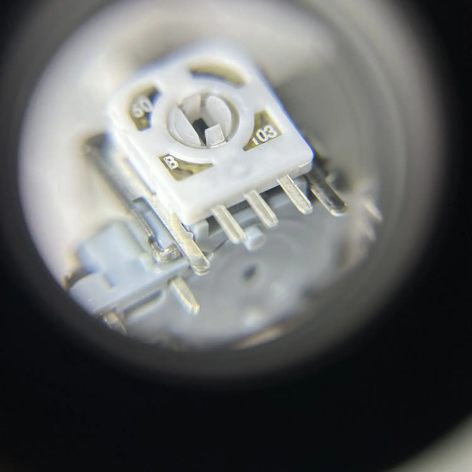 Potenciómetro de Joystick Original de alta precisión de 100 Uds para PS4 PS5 Switchpro Joystick analógico 3D 2 millones de tiempo de vida de repetición - imagen 3