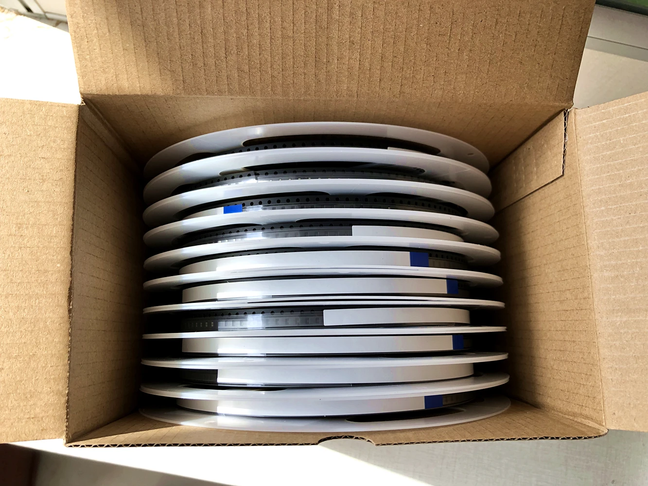 (100 UDS-3000 uds) CL10A226MQ8NRNE 0603 226M 6,3 V X5R 22uF condensadores de chip cerámico - imagen 2