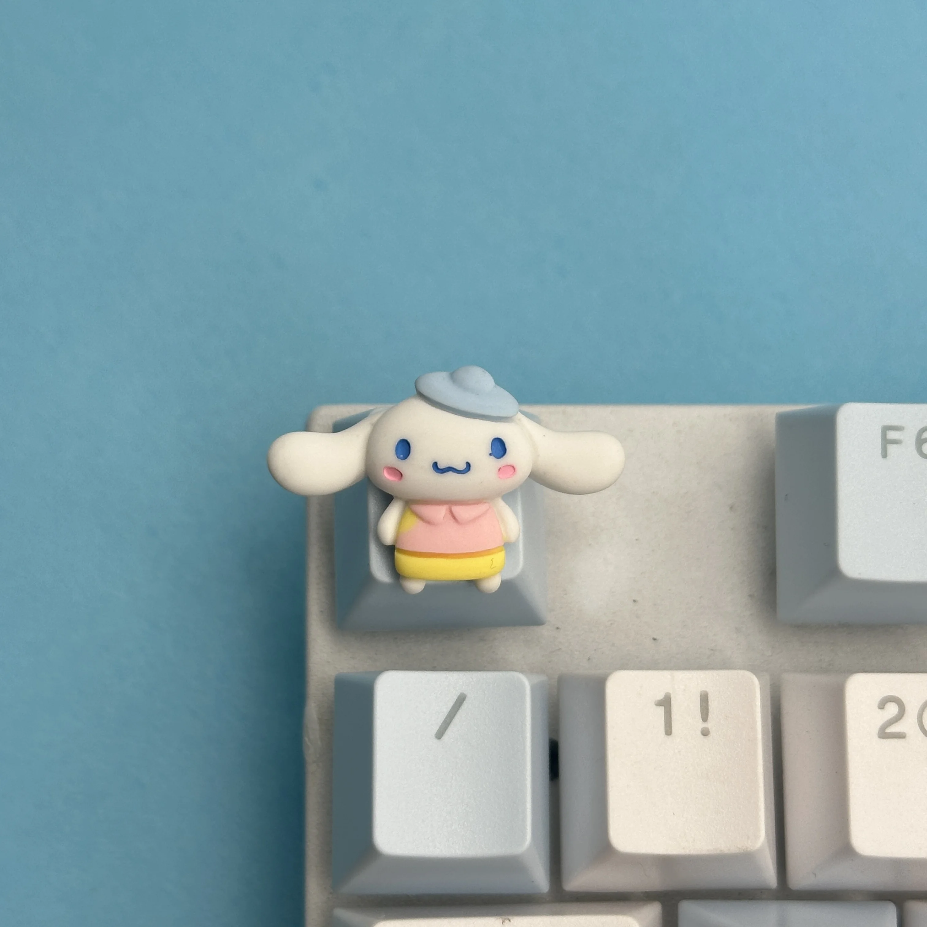 Lindo azul Jade Guigou Keycap eje transversal orejas grandes perro ordenador botón Teclado mecánico perro blanco Keycap - imagen 5