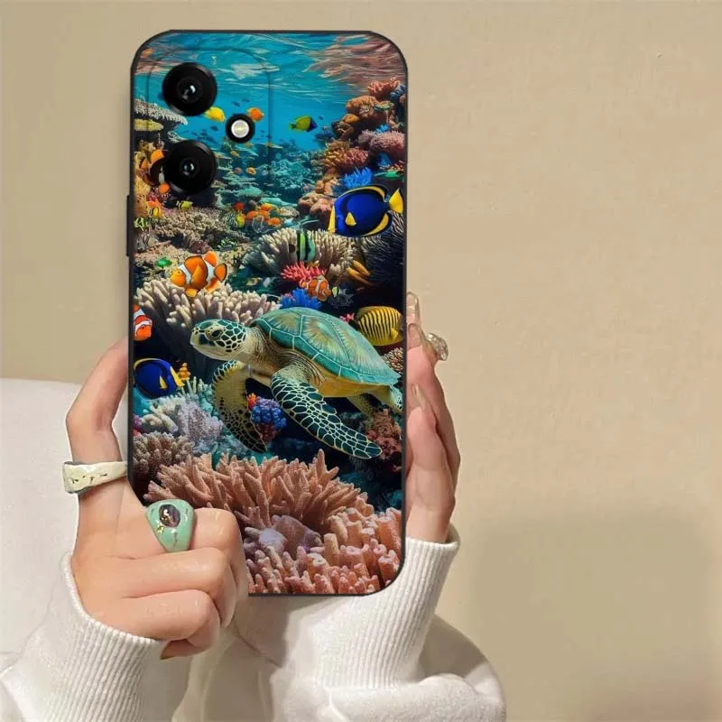 Linda tortuga oceánica para Honor X50I X50GT X50 X40I X40 X30I V40 V30 Play 7T 6T 8T 60 Pro Max Plus funda de teléfono negra - imagen 3