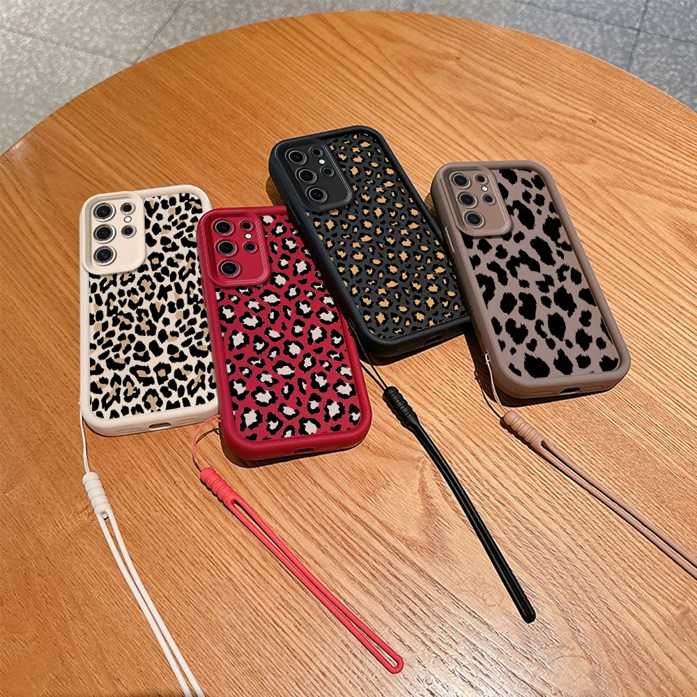 Funda de teléfono con estampado de leopardo, carcasa trasera de TPU suave con correa de mano para OPPO Reno 2, 3, 4, 5, 6, 7, 7Z, 8, 8T, 10, 11 Pro Plus, 4G, 5G
