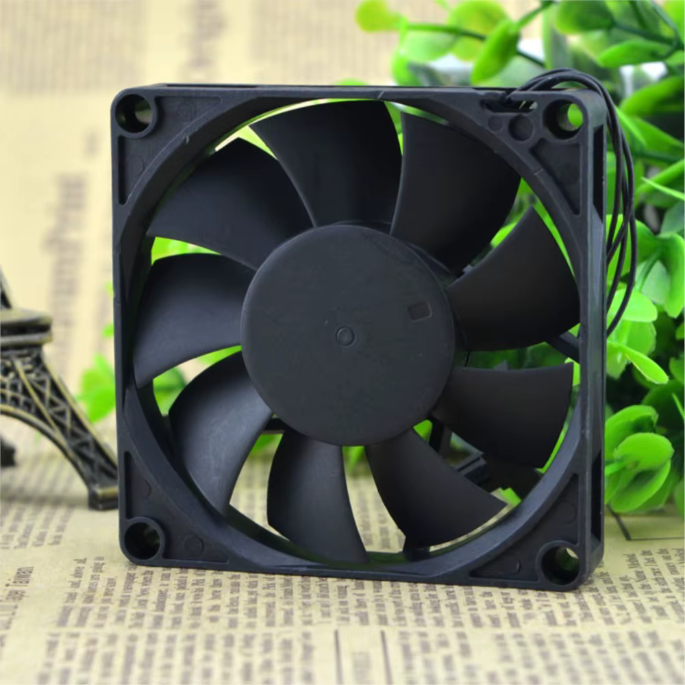 AVC DS08015B12U Ventilador 80x80x15 PWM con caja de ventilación - imagen 3