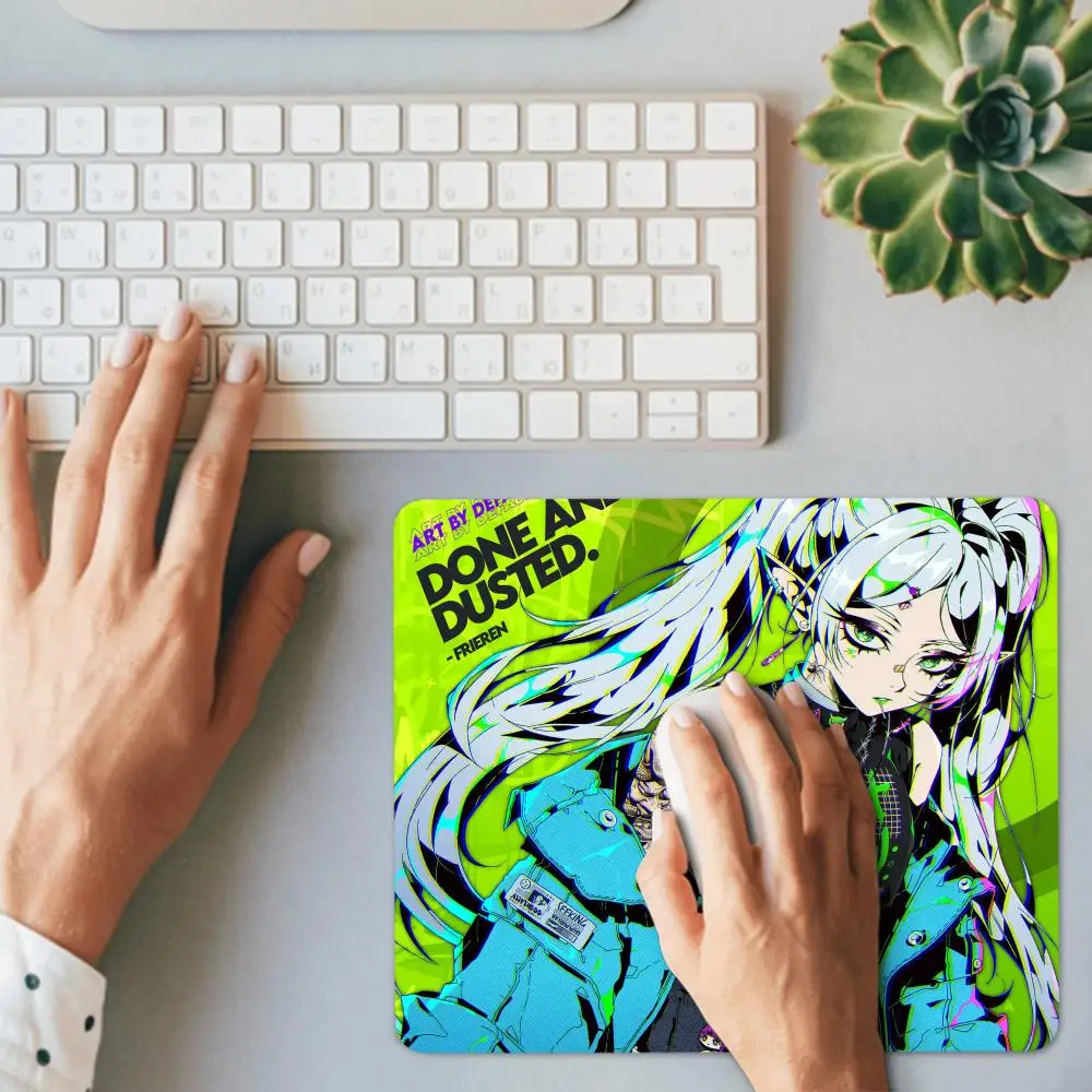 Alfombrilla de ratón pequeña LockEdge de Anime Vermeil en oro para jugadores, alfombrilla de escritorio para ordenador, goma antideslizante Rectangular, 1 ud. - imagen 2