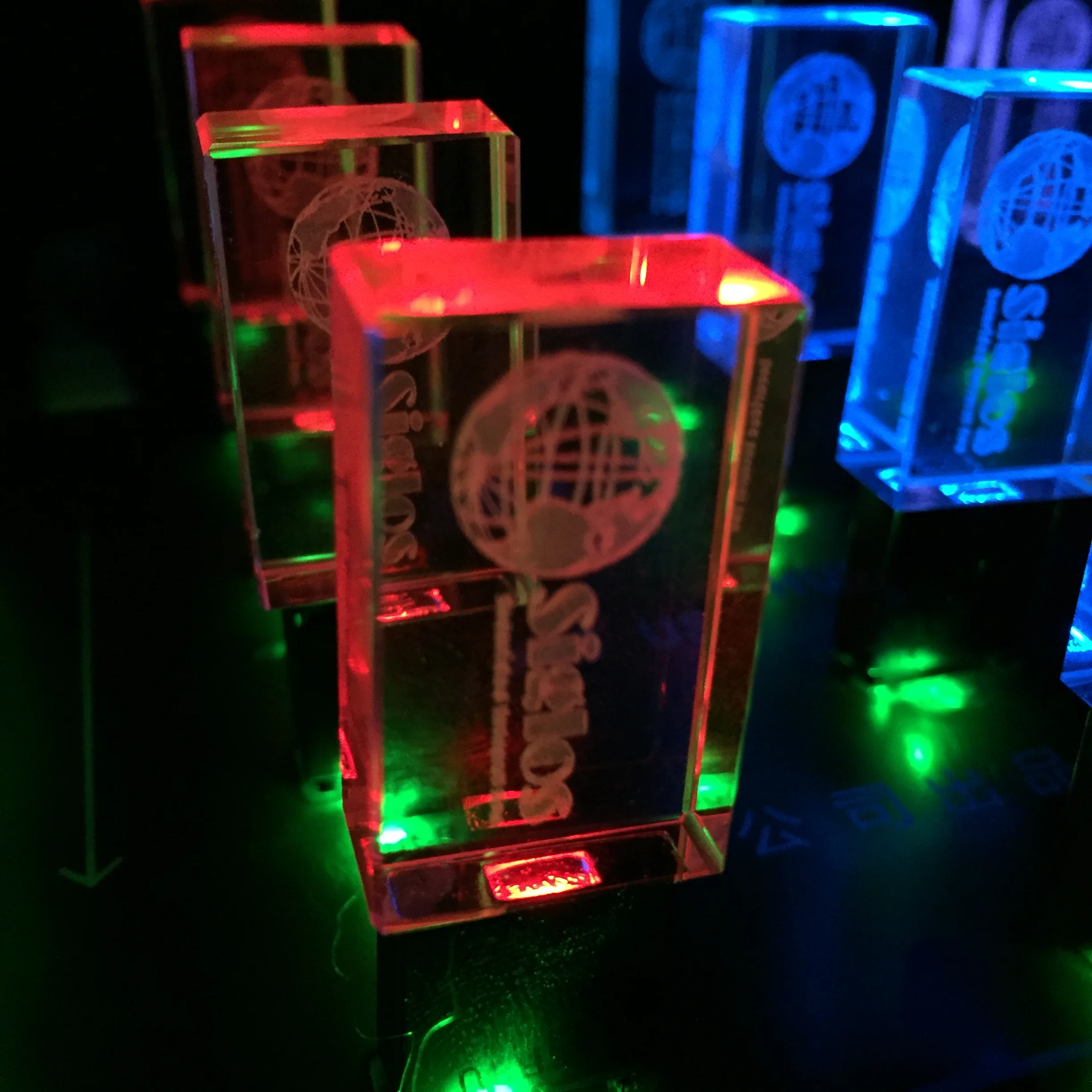 Unidad Flash USB 3,0 con cristal LED, 4GB, 8GB, 16GB, 32GB, 64GB, 128GB, regalos de fotografía, memoria con logotipo de color gratis, 10 Uds. - imagen 5