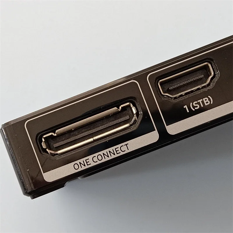 Original OEM One Connect Box BN91-18726M BN96-44186A BN96-44183A es para KS TV UE65KS7500U UE65KS7500S UE69KS7590U UE78KS9000T - imagen 4