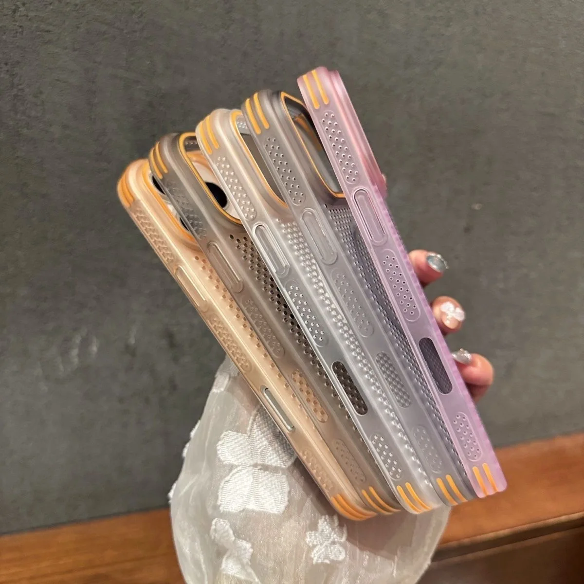 Funda magnética para iPhone 17 Pro Max 17 Air Slim, cubierta de malla de disipación de calor para teléfono Mag-safe, a prueba de golpes, mate, TPU, PC - imagen 5